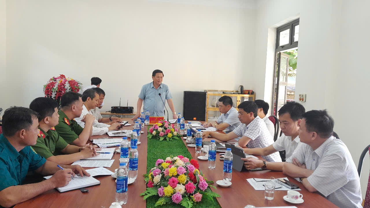  TỔ CÔNG TÁC SỐ 9 CỦA UBND TỈNH KIỂM TRA TẠI XÃ PÀ CÒ